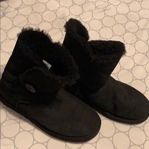 Black bailey button uggs